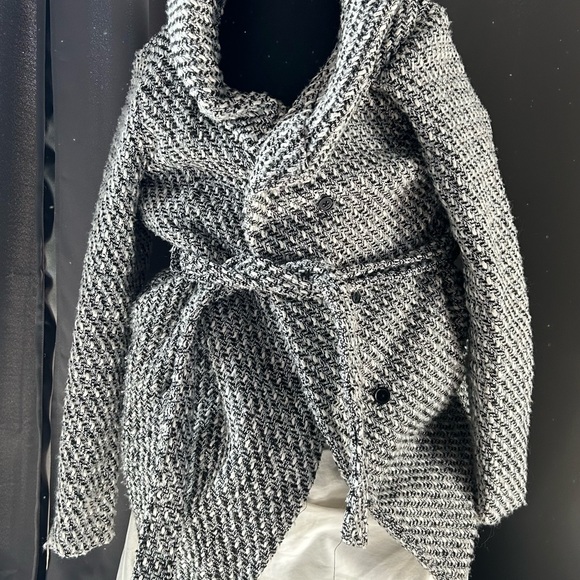 Hooded peacoat - Picture 5 of 5